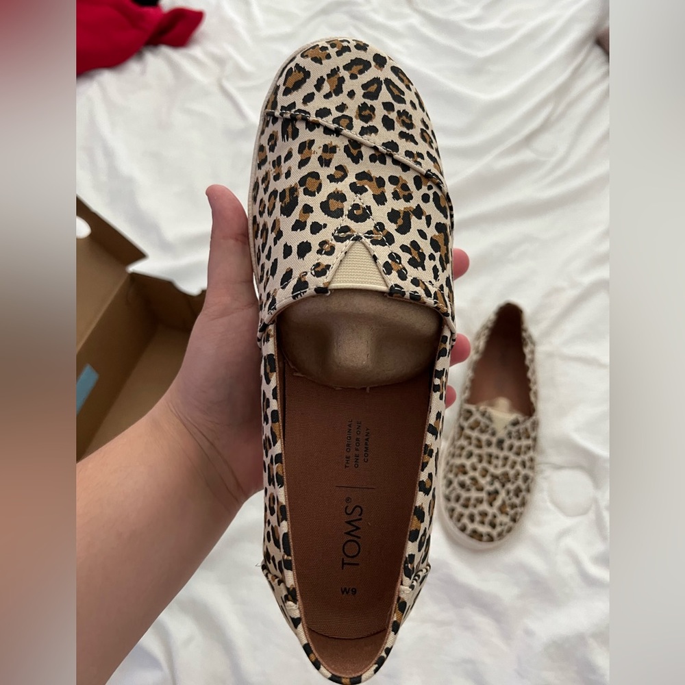 Wmns Sz 9 Toms - Picture 3 of 6